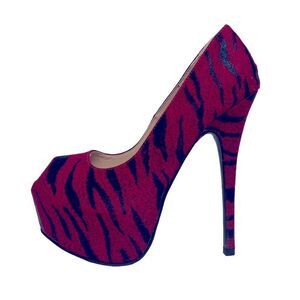 LILIANA Tiger Print peep toe platform stiletto heels, size 8 D17‎